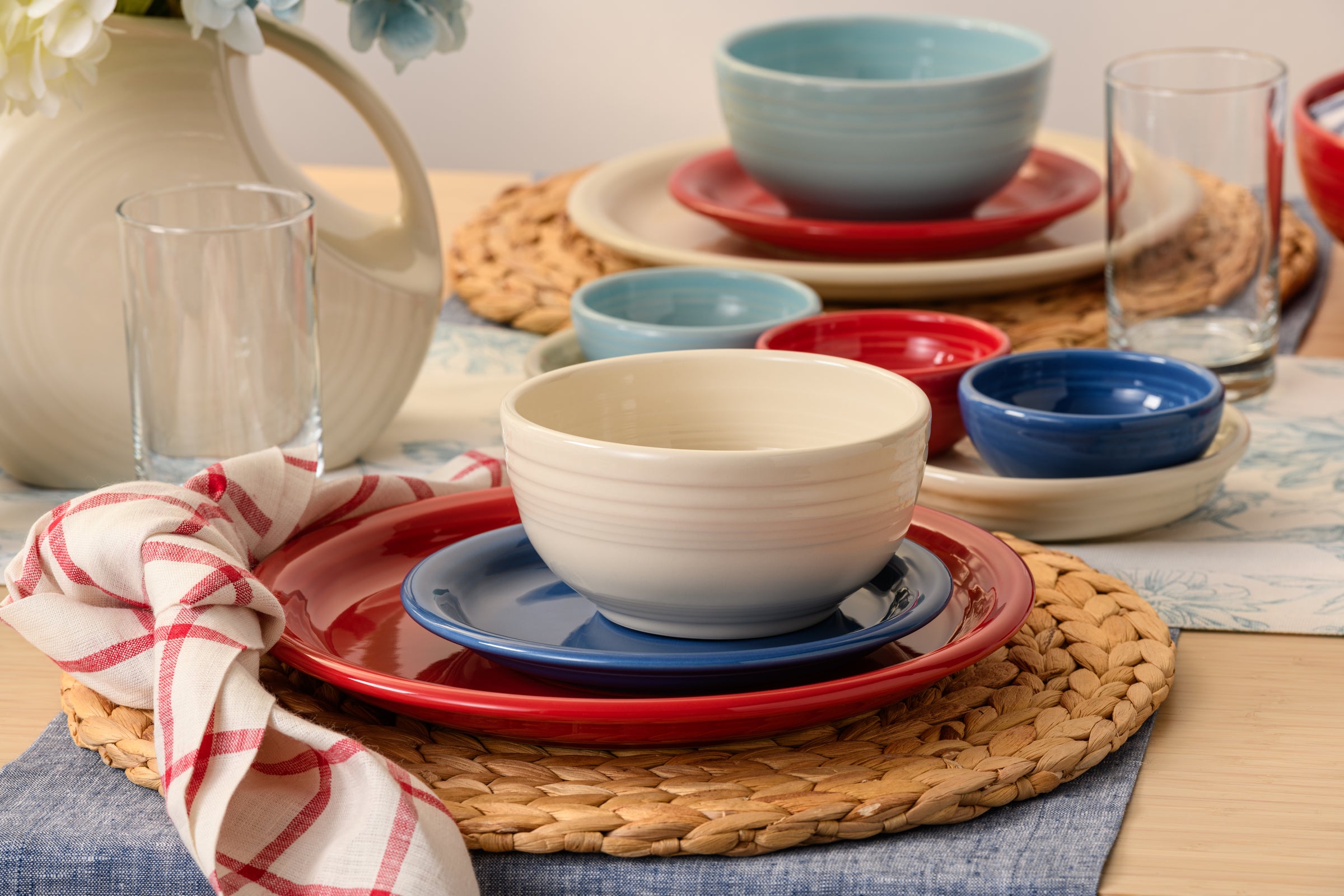 Fiesta Mixed Americana Bistro Coupe 12-Piece Dinnerware Set, Service for 4 - Image 3